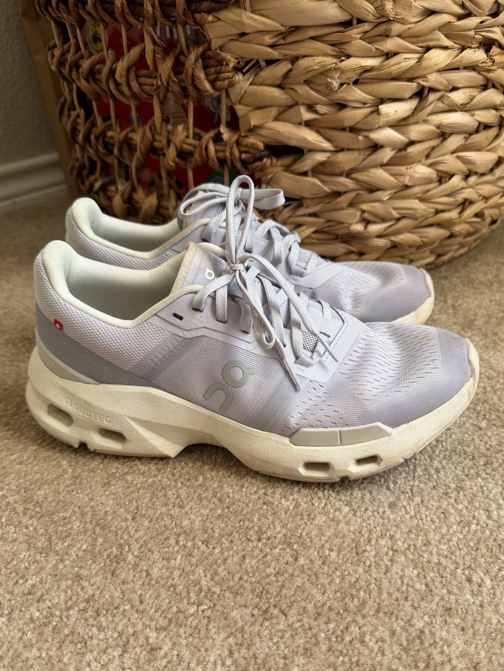 On Running Cloudpulse Women’s Sneakers in Raindrop Purple Activewear Gym Running